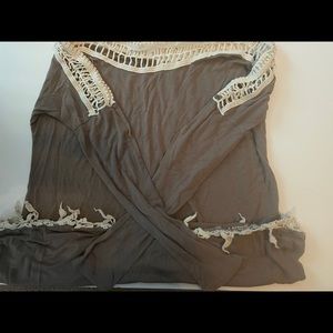 - Mon Ami USA tunic top for women large